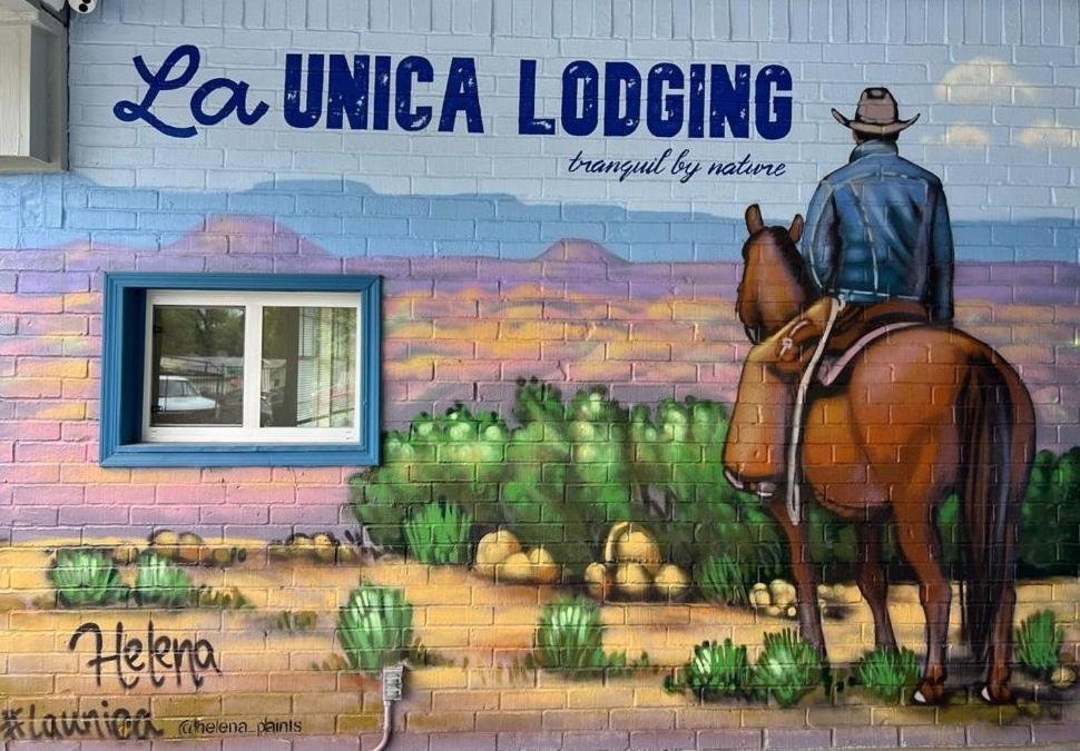 La Unica Hotel Остин Екстериор снимка